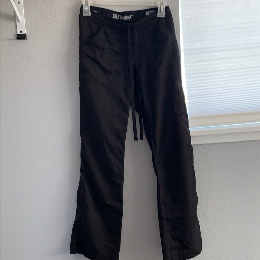 Grey’s Anatomy scrub pants